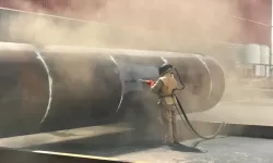  How to Choose the Right Sandblasting Method for Large Industrial Surfaces