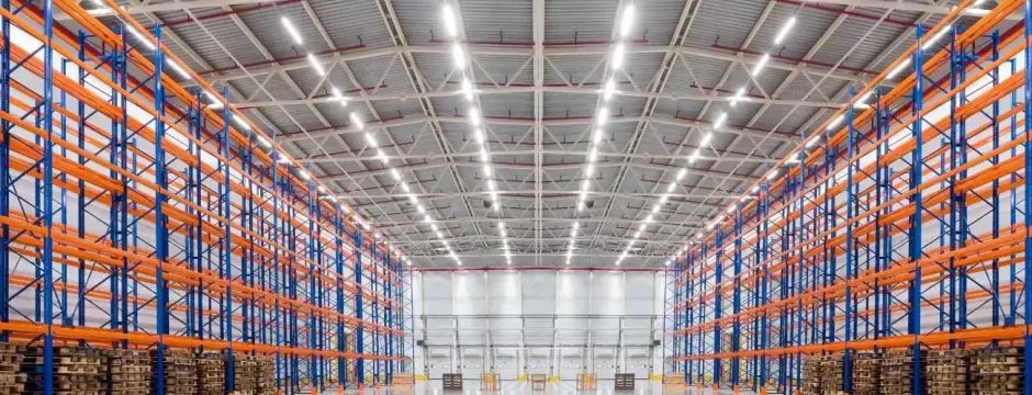  How to Prep a Warehouse for Repainting Without Shutting Down Operations