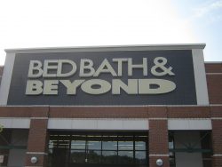 Front view of Bed Bath & Beyond entrance from parking lot.