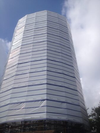  Scaffolding and Containment